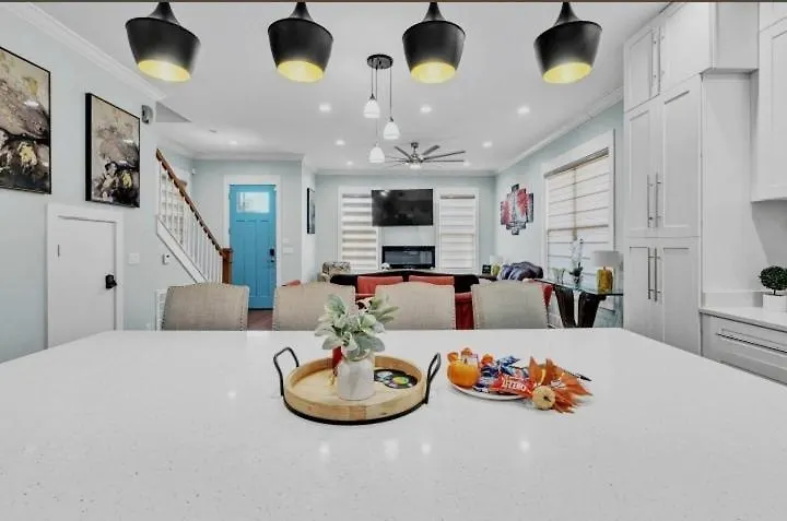 Downtown Luxury, Sleeps 6 At Nashville Downtown